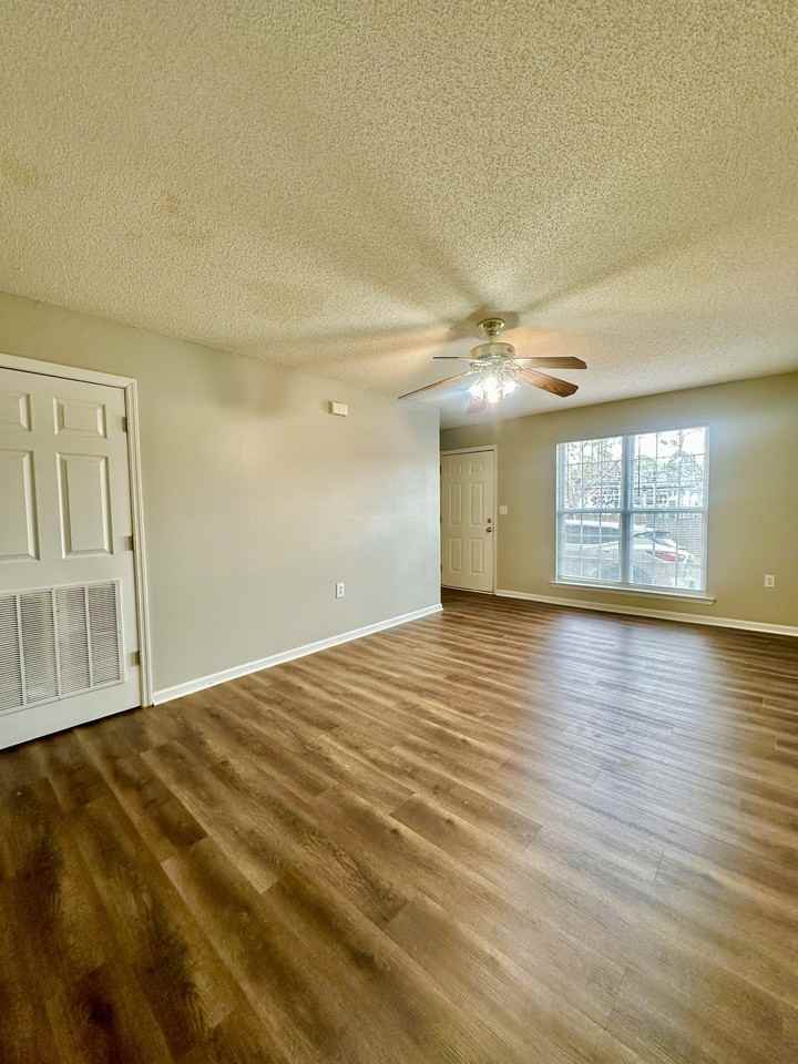 1314 Hasting Dr - Photo 6 of 13