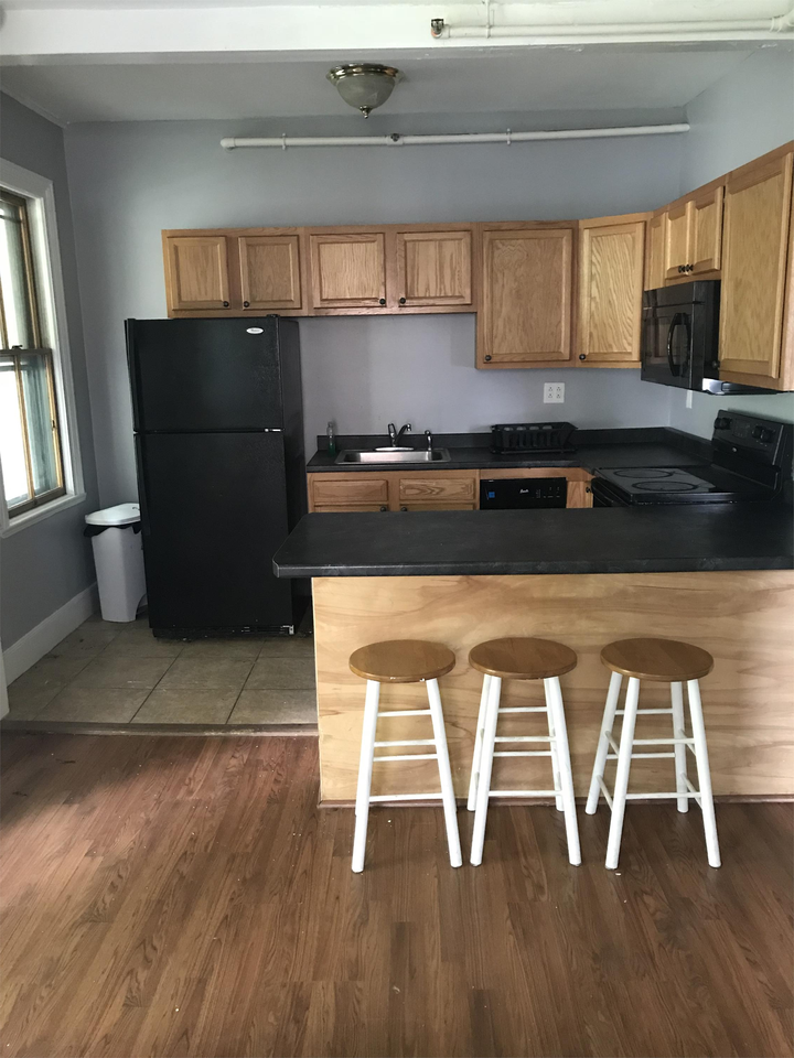 217 South Union - Photo 3 of 10