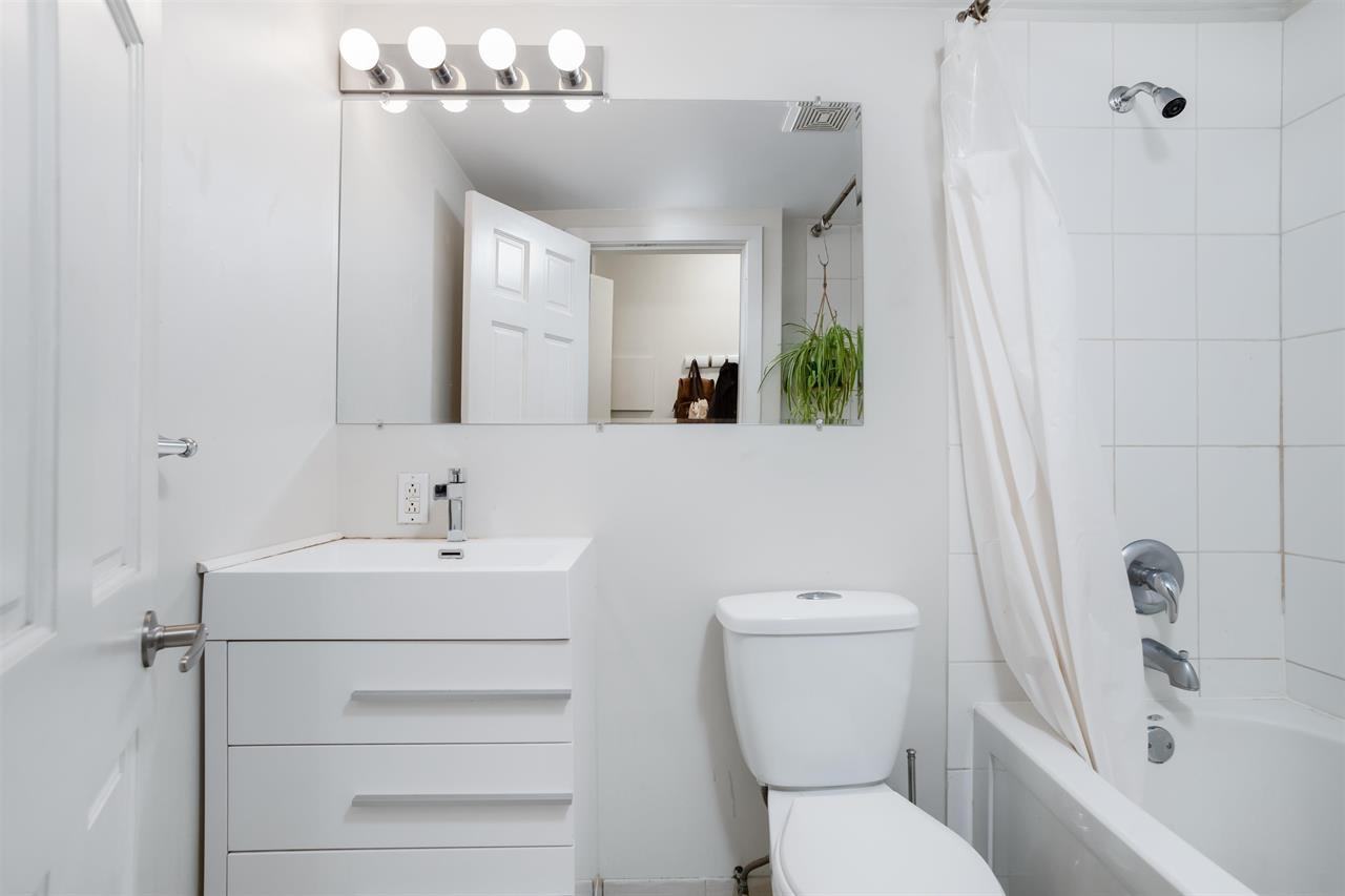 711 East 6th Avenue #312 - Photo 6 of 13