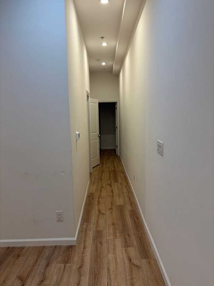 737 S 4th St - Photo 6 of 27