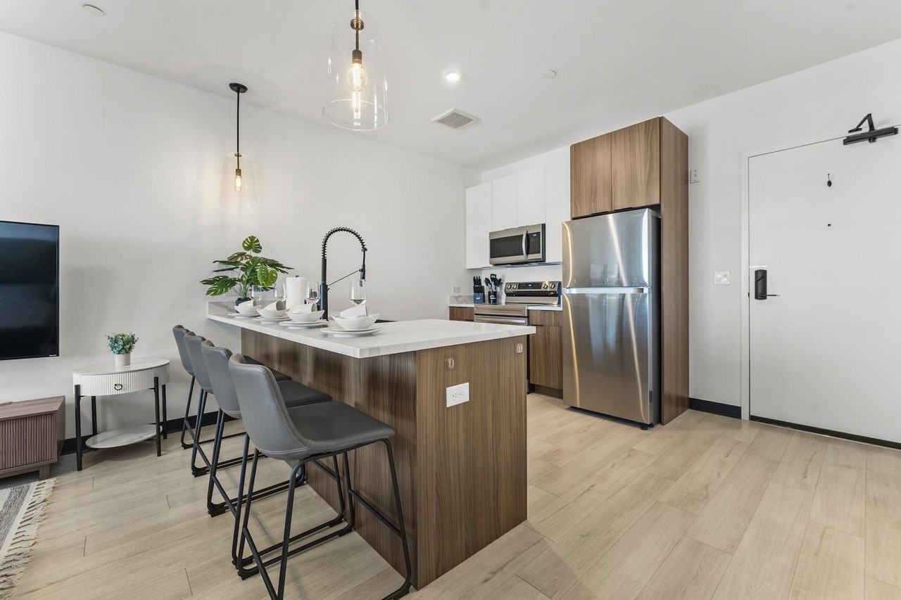 600 Broadway #1240271P - Photo 6 of 18