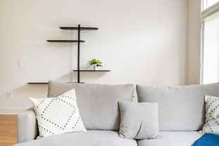 2137 Pelham Dr - Photo 1 of 1