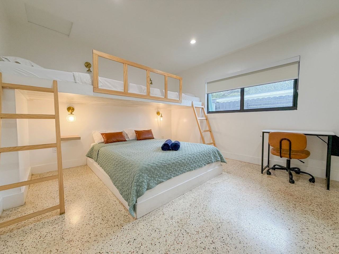 258 Nw 57th St #1258732P - Photo 7 of 18