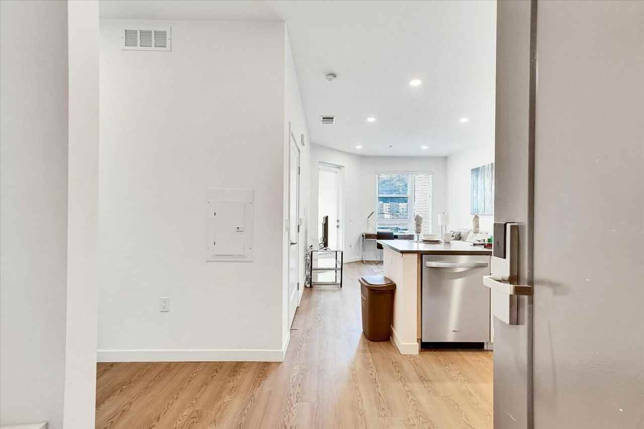 593 Camino De La Reina #1287533P - Photo 5 of 25