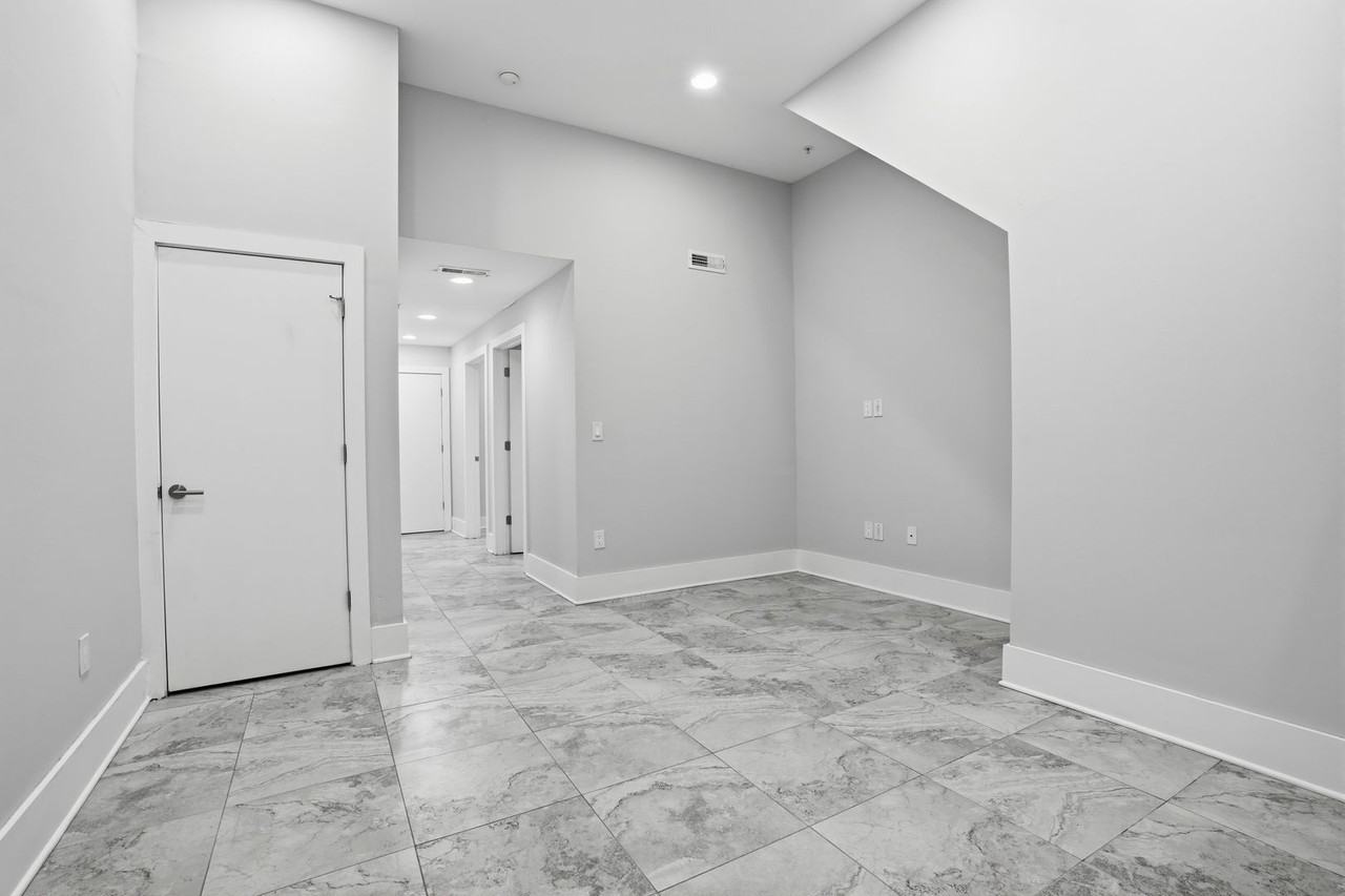 634 N 5th St #16 - Photo 6 of 38