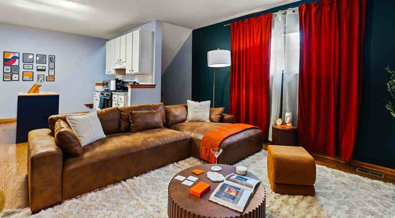 1418 N Talman Ave #1026698P - Photo 3 of 24