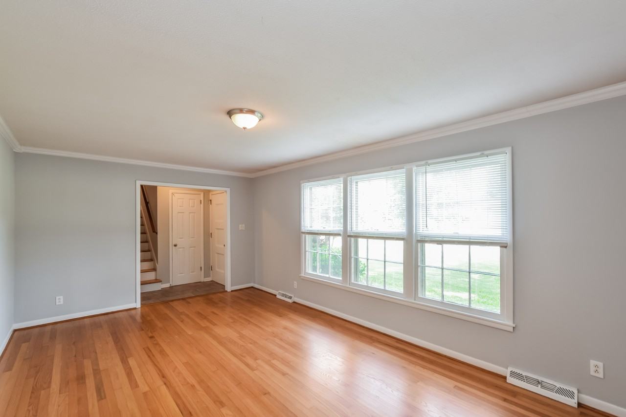 514 Valley View Ter Se - Photo 3 of 15