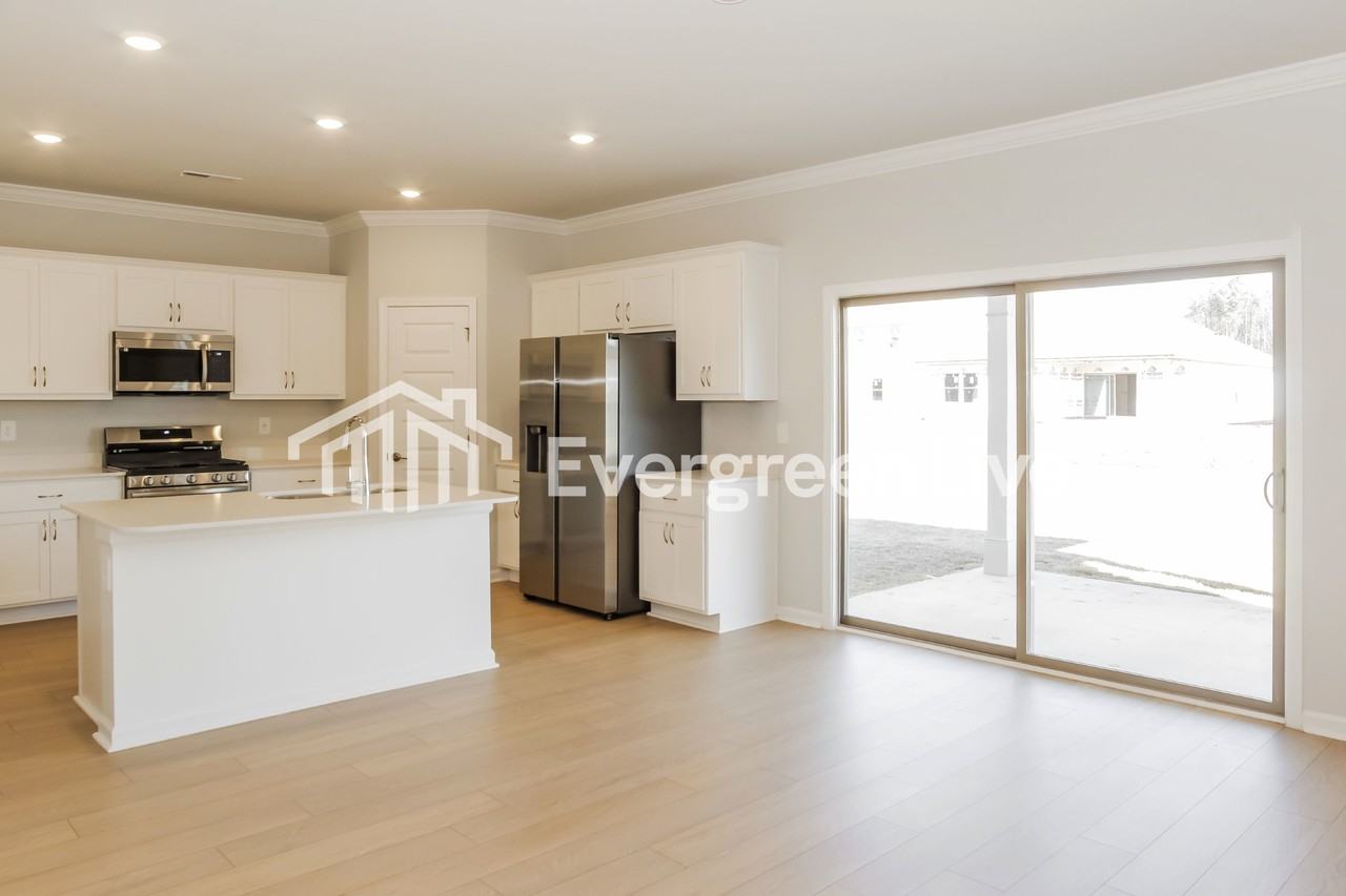 143 Fenwick Pl - Photo 7 of 16