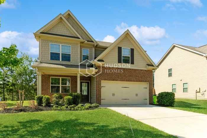 319 Lanier Ct - Photo 4 of 31