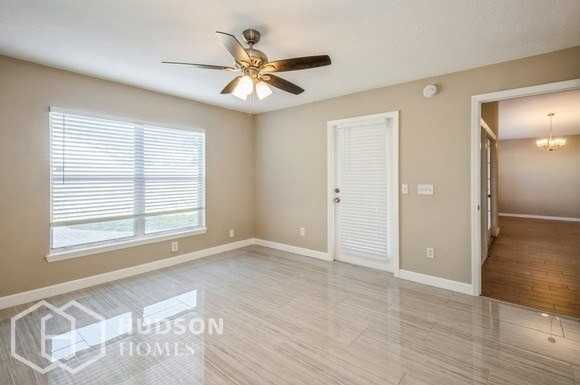 120 Rockhill Dr - Photo 7 of 19