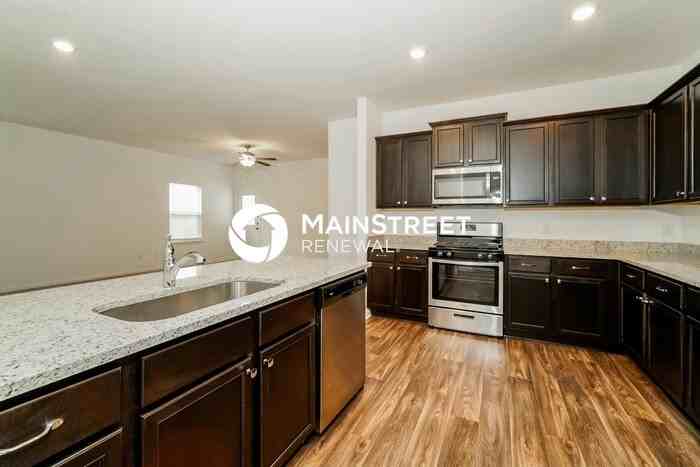 810 Shady Brk - Photo 7 of 17