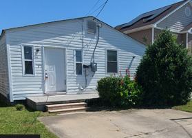 featured image of 810 Griffin St