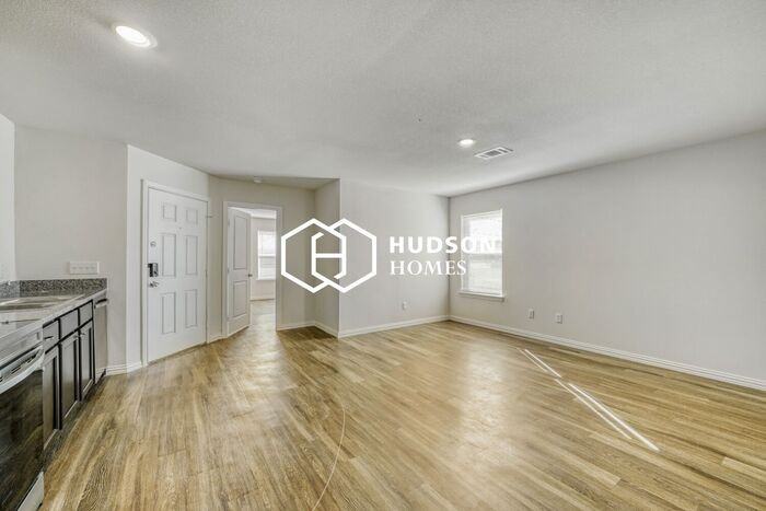 708 S 24th St #A - Photo 3 of 14