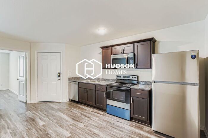 5610 Tommye St #B - Photo 5 of 14