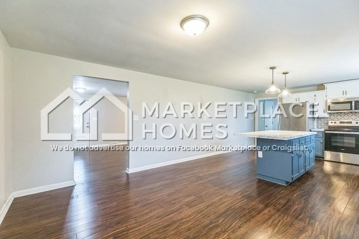 4915 Jaysue St - Photo 5 of 24