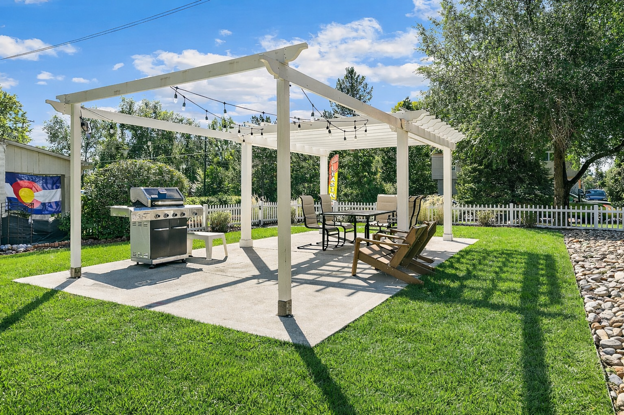 The Elms Apartments - Photo 3 of 37