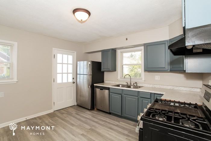 1178 Bruce Ave - Photo 7 of 13