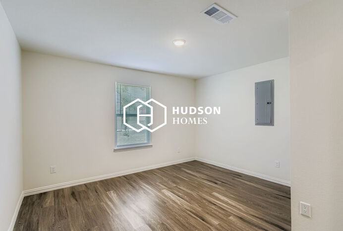 8350 Tidwell Rd #A - Photo 7 of 14