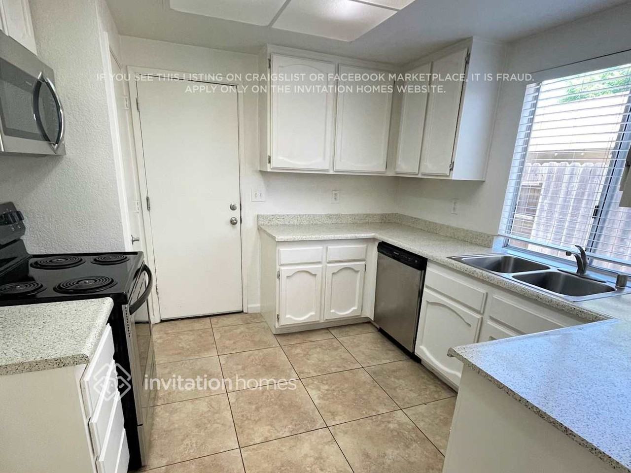 2906 Erin Dr - Photo 4 of 12