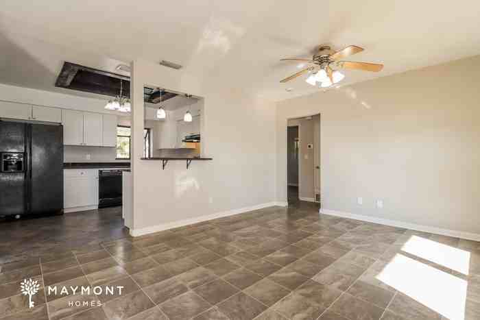 10849 60th Ave - Photo 4 of 14