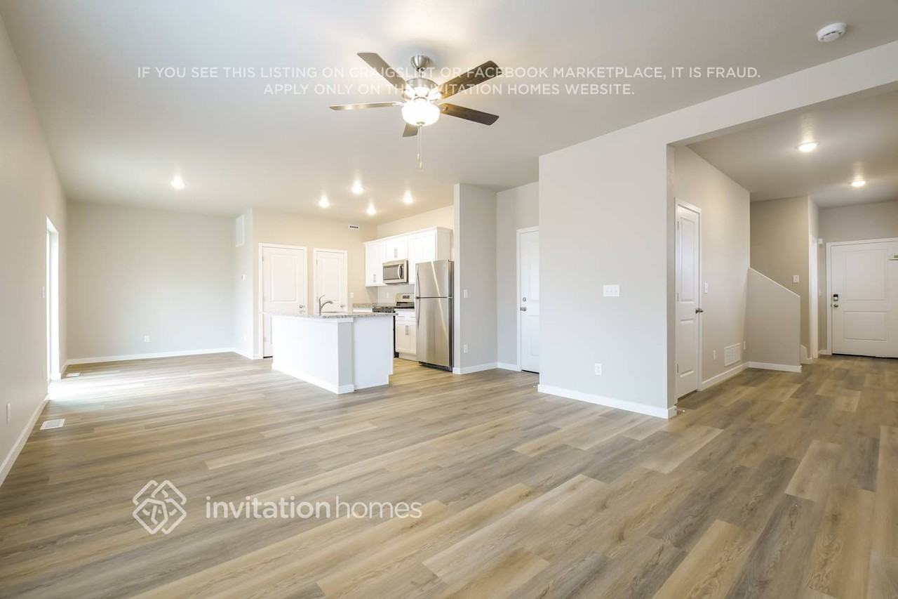 7410 Green River Ave - Photo 5 of 18