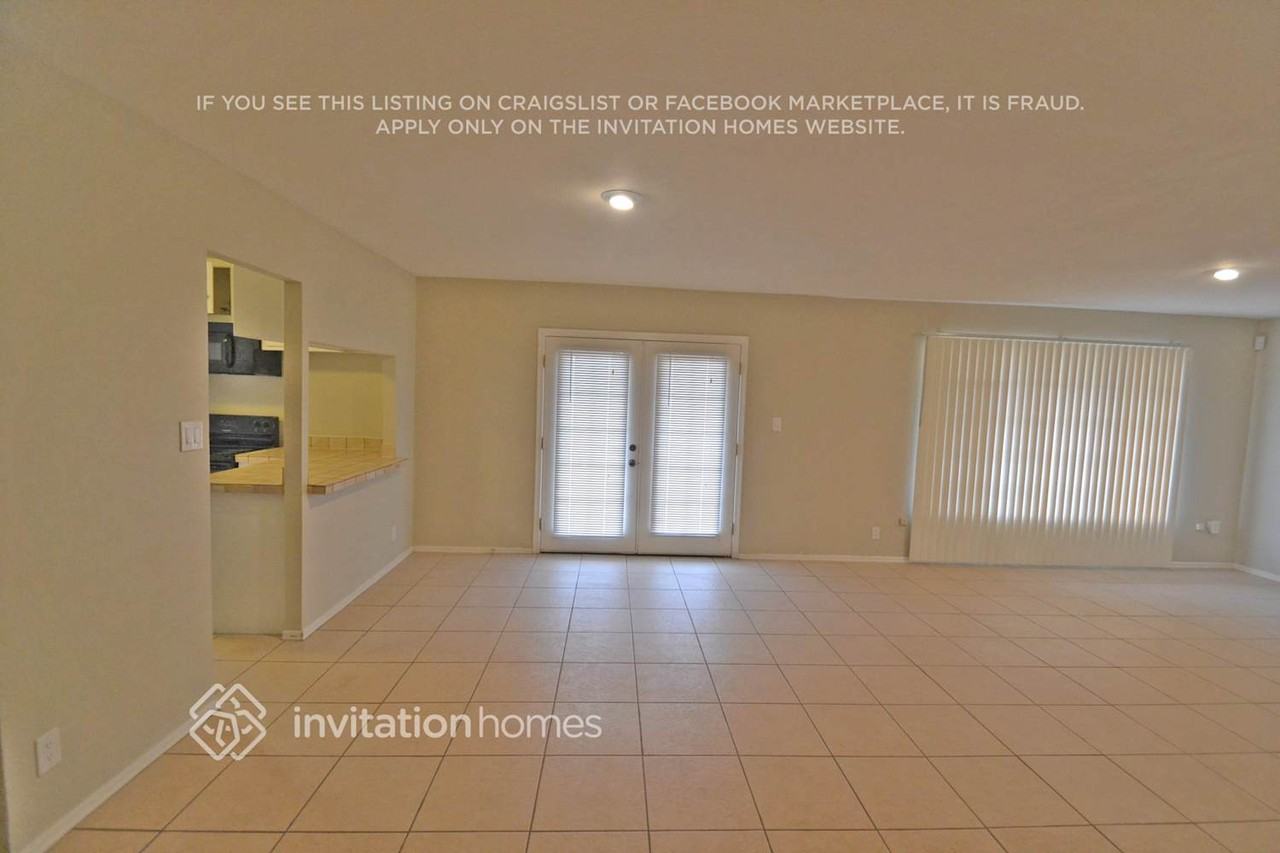 4147 W Tuckey Ln - Photo 3 of 8