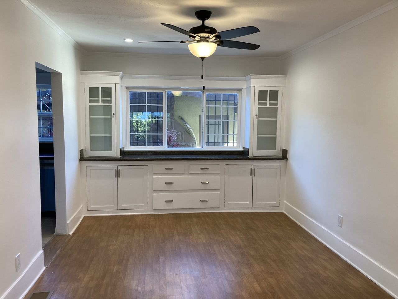 300 N Wilton Pl #300 - Photo 3 of 12