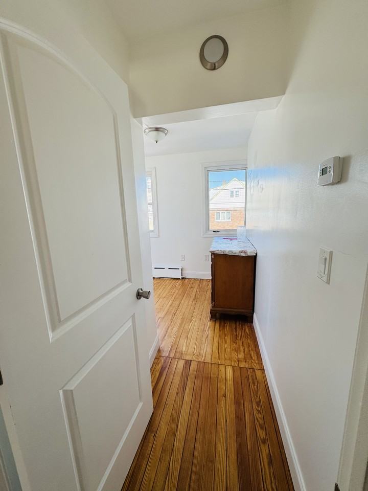 92 Lester St #2 - Photo 7 of 19