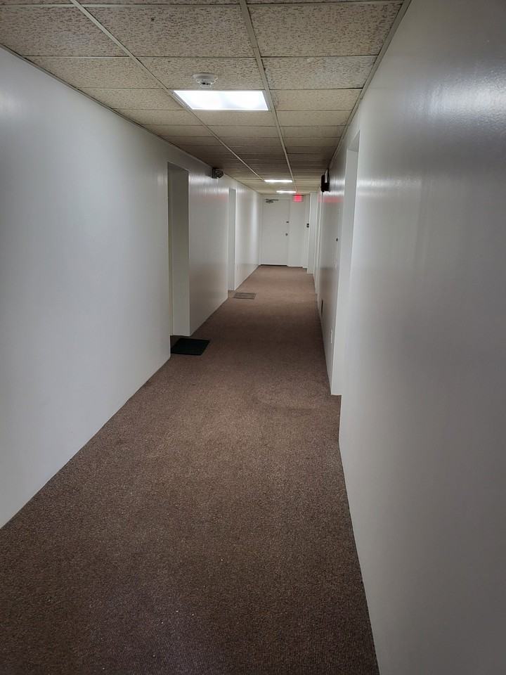 37 Academy Ave #14 - Photo 4 of 20