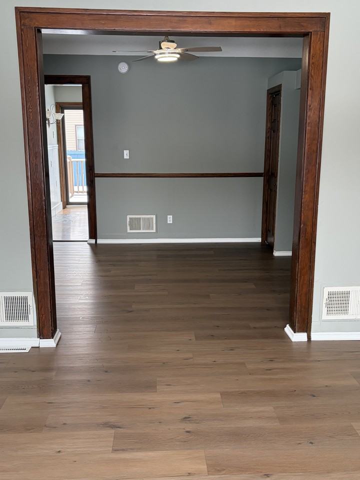 629 8th Ave N #NA - Photo 4 of 8