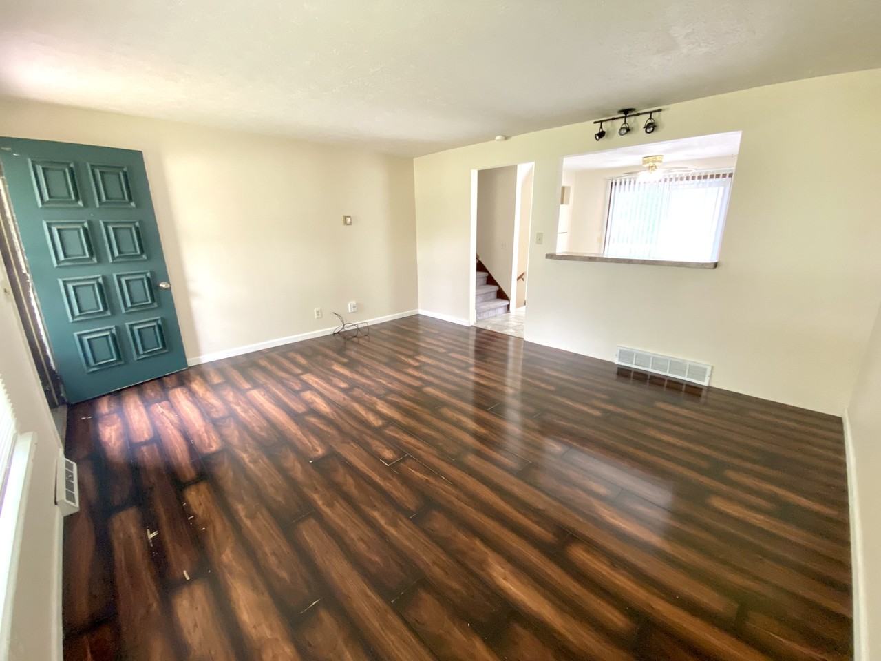 1827 Thackeray Ave Nw #1827 - Photo 5 of 20