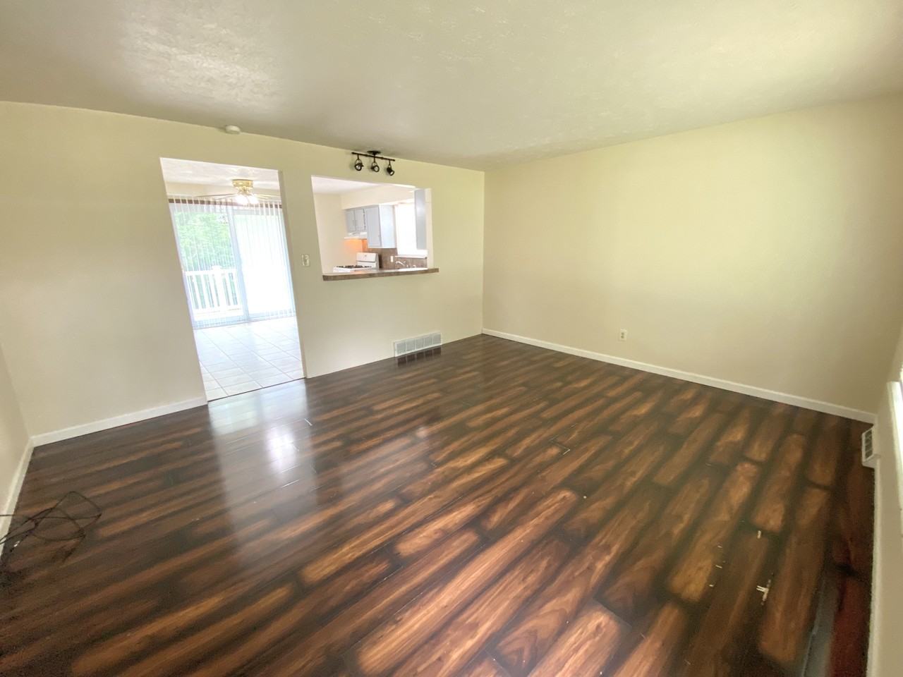 1827 Thackeray Ave Nw #1827 - Photo 6 of 20