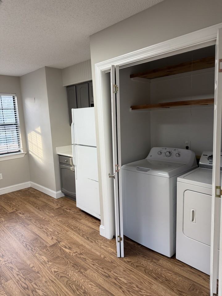 29 West Blvd #29 - Photo 3 of 10