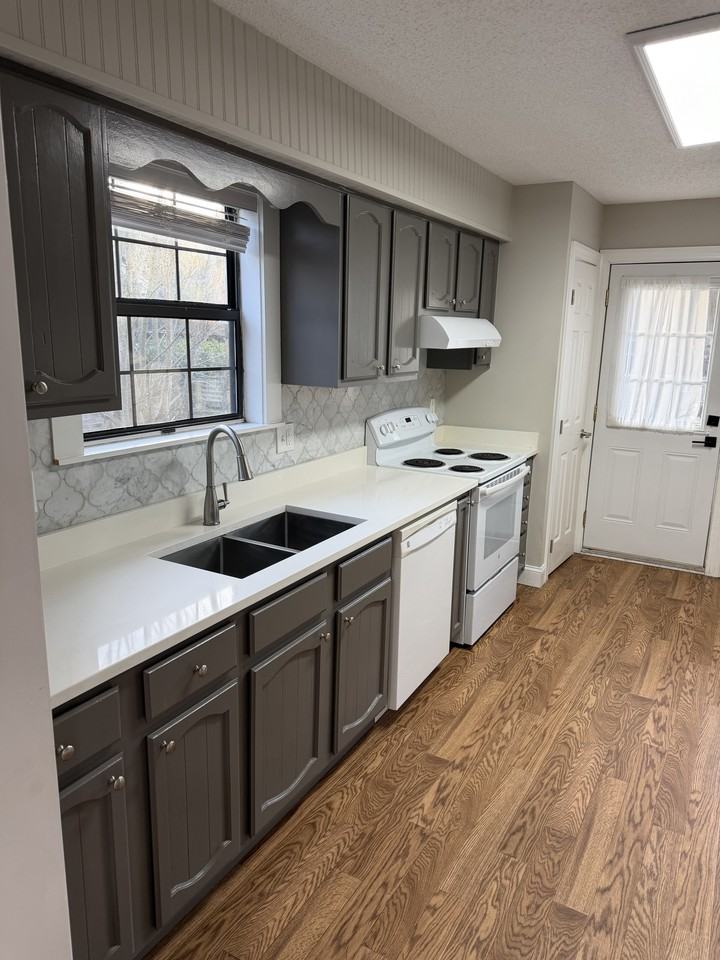 29 West Blvd #29 - Photo 4 of 10