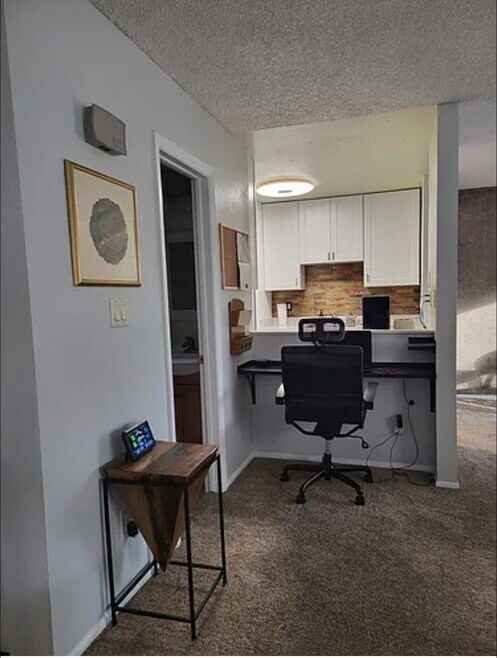 1205 Centaur Cir #B - Photo 4 of 14