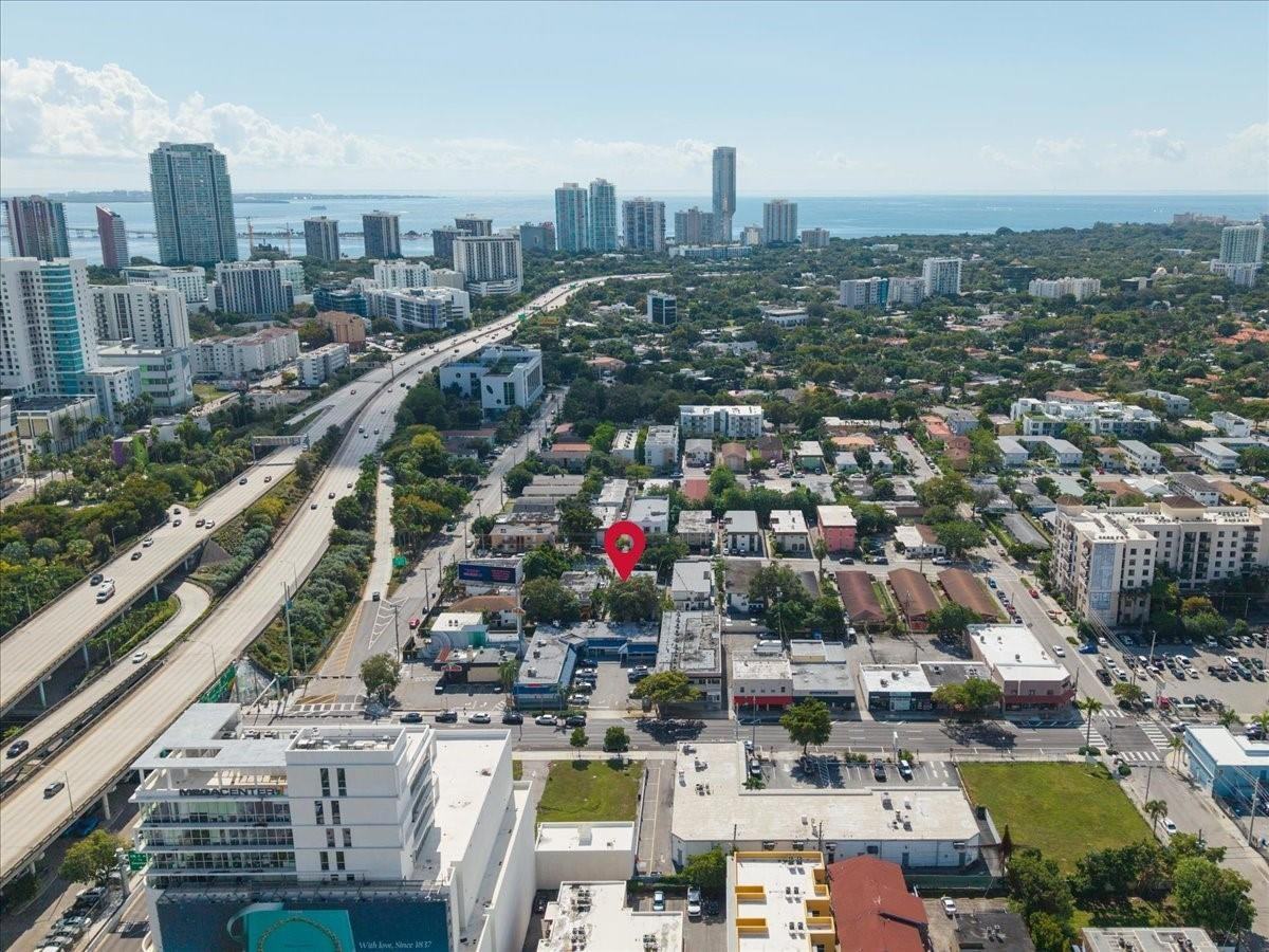 421 Sw 9th St #3 - Photo 7 of 20