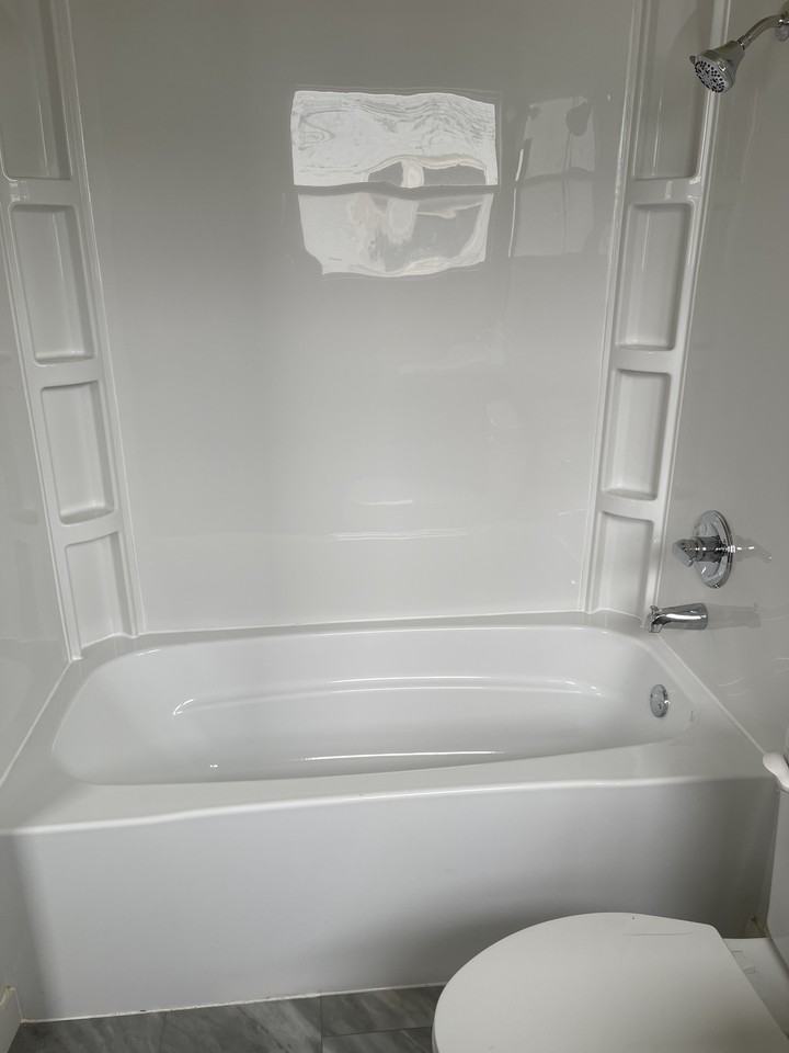 609 Main St E #A - Photo 4 of 13