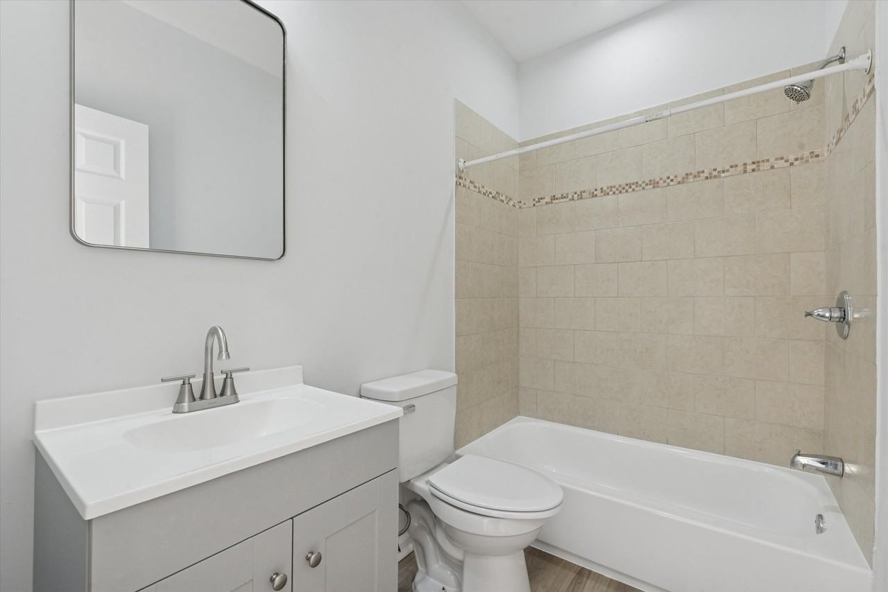 1919 W Diamond St #3 - Photo 6 of 12