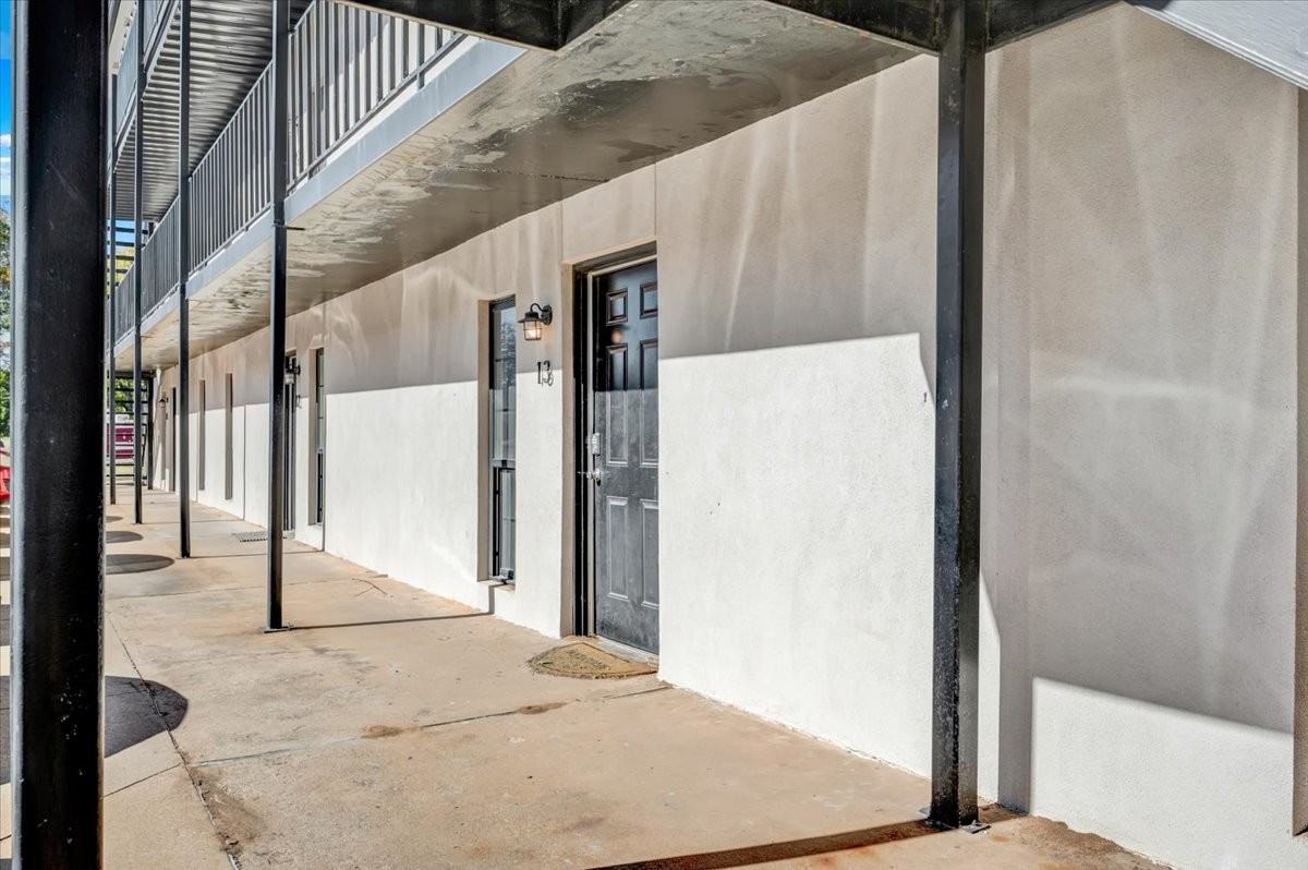 127 N Duck St #H13 - Photo 2 of 33