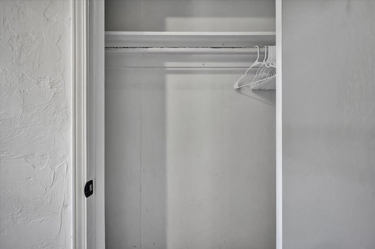 127 N Duck St #H13 - Photo 4 of 33