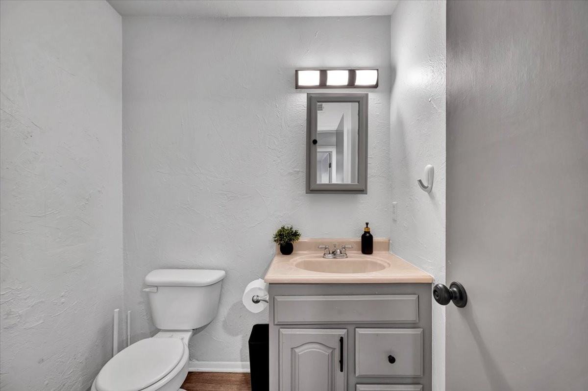 1518 W 4th Ave #A - Photo 6 of 32