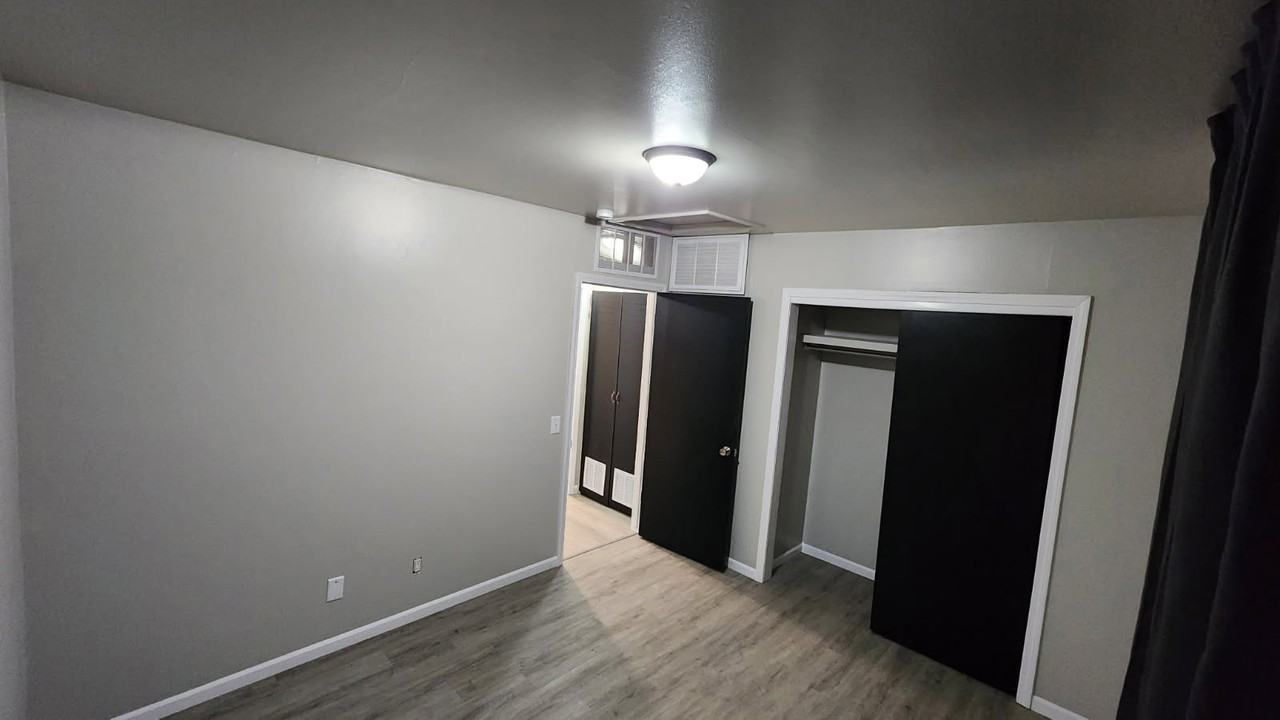 317 Washington St #0 - Photo 3 of 6