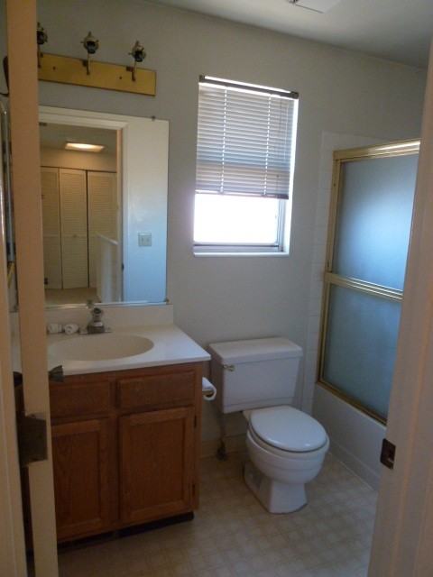 1290 Antonio Ct #NA - Photo 3 of 4