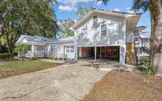 featured image of 390 Se Baker Ave #201