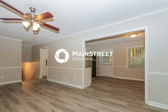 565 Greenview Ave Se - Photo 4 of 18