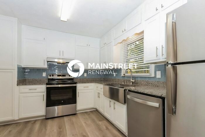 565 Greenview Ave Se - Photo 7 of 18