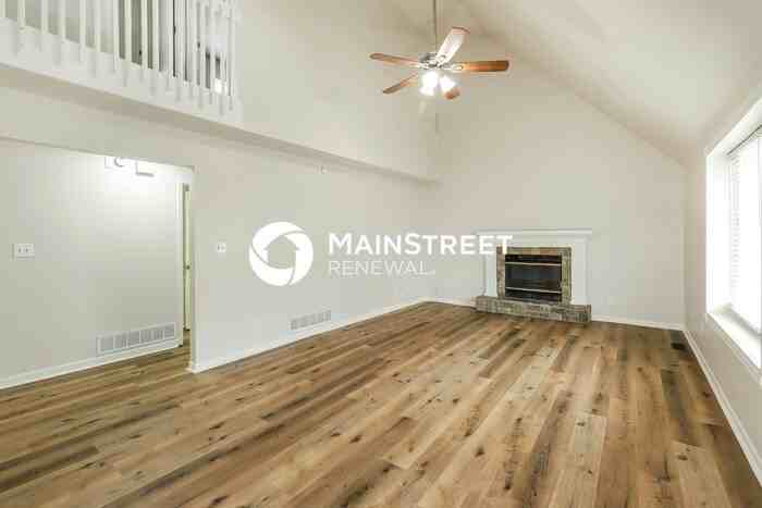 320 Fawn Valley St - Photo 2 of 19
