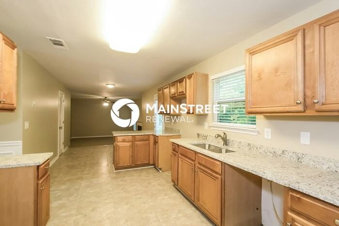 6318 Shell Dr Sw - Photo 4 of 14