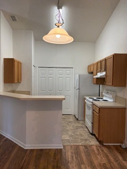 65 Pony Express Dr #B - Photo 4 of 17