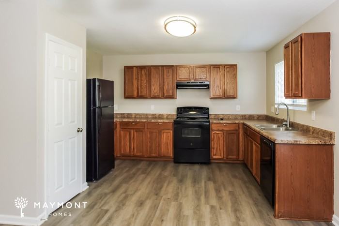 143 Olympia Dr - Photo 5 of 11